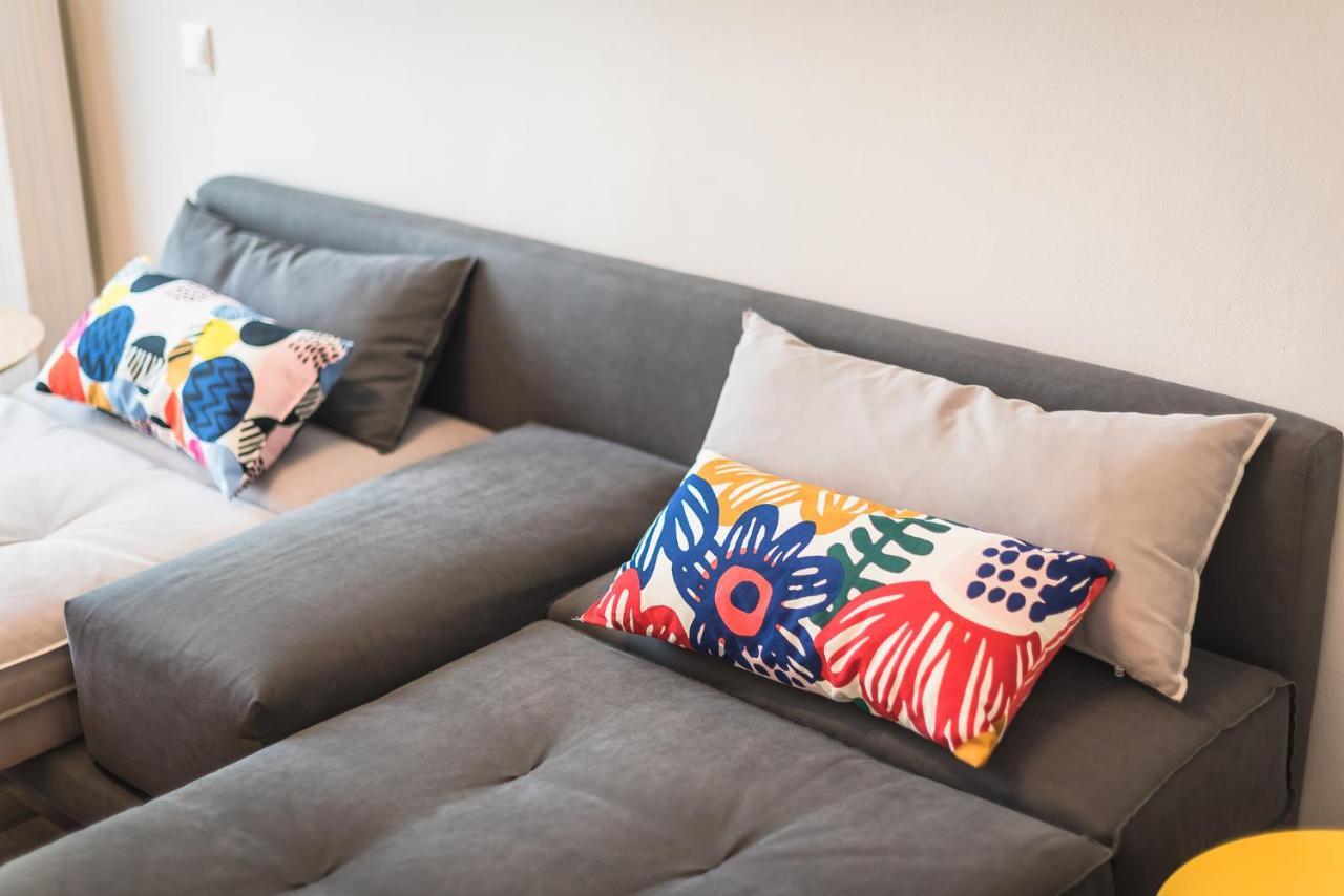 Gorgeous & Modern At Ampelokipi Metro Station By Greece Apartments Athens Luaran gambar